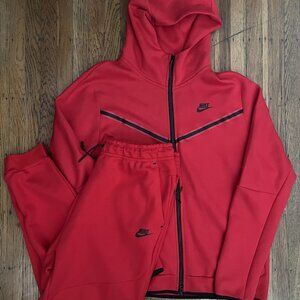 Red Nike Tech Fleece Sweatsuit